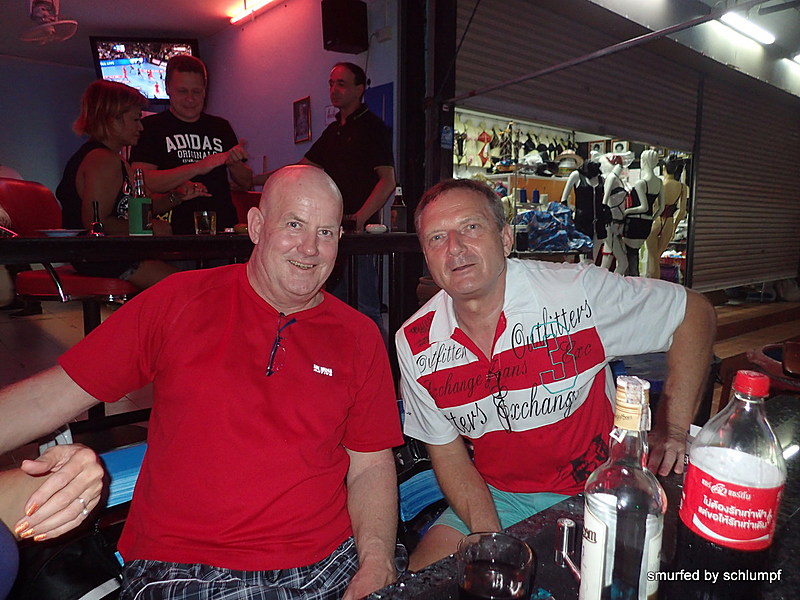 2014-11-16  Smurf Bar