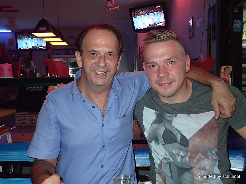 2014-11-16  Smurf Bar