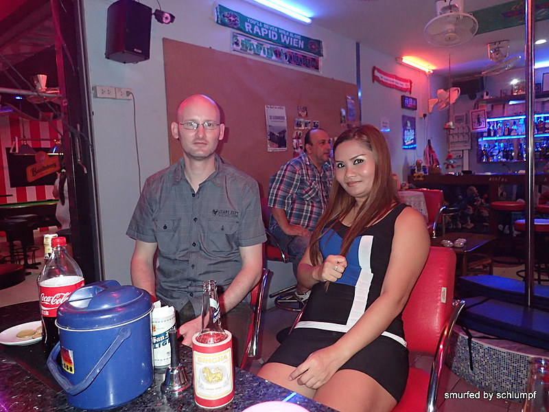 2014-11-16  Smurf Bar