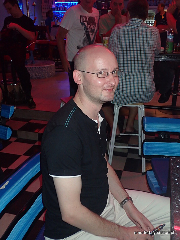 2014-11-17  Smurf Bar