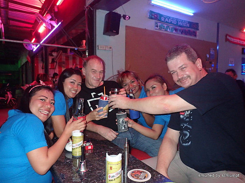 2014-11-17  Smurf Bar