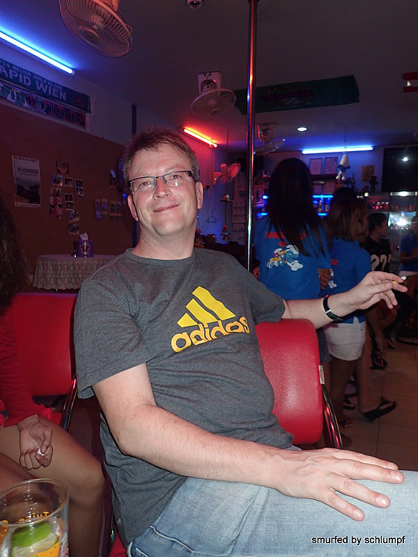 2014-11-17  Smurf Bar