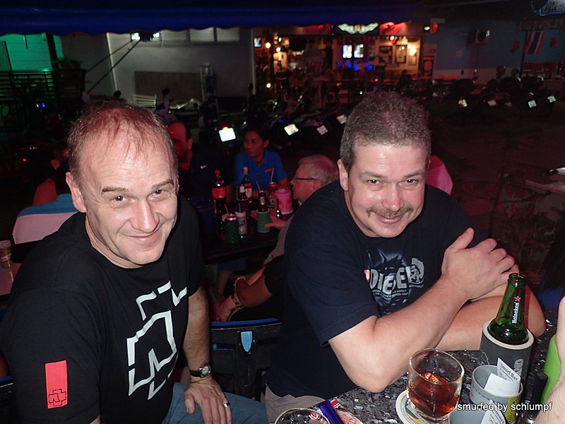 2014-11-17  Smurf Bar