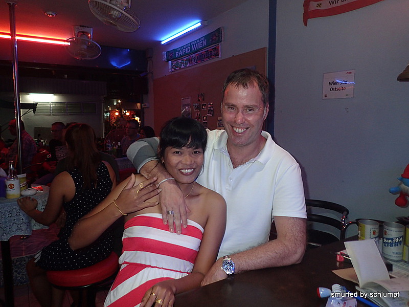 2014-11-18  Smurf Bar