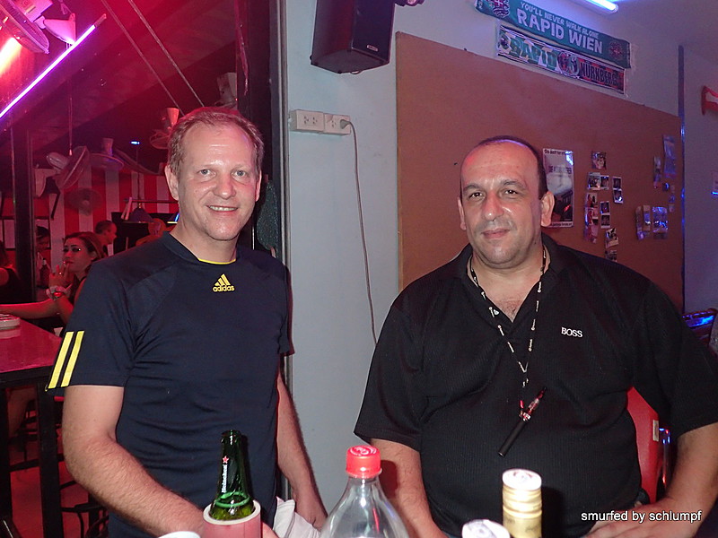 2014-11-19  Smurf Bar