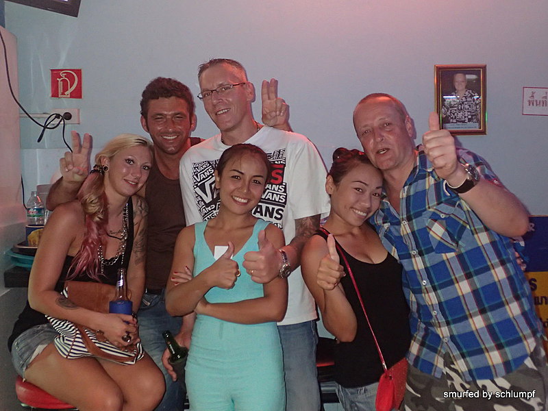 2014-11-19  Smurf Bar