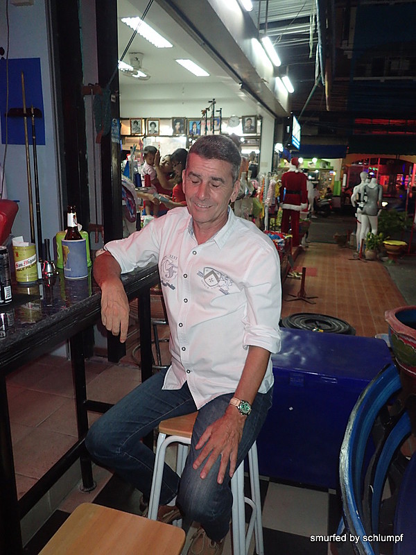 2014-11-22  Smurf Bar