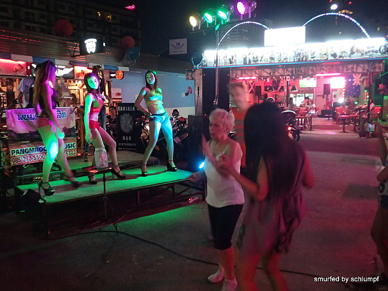 2014-11-23  Smurf Bar