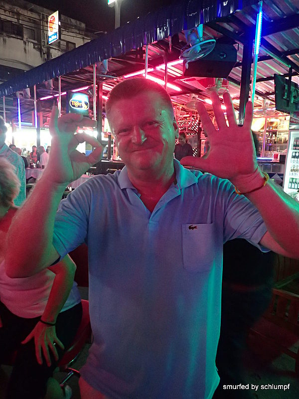 2014-11-23  Smurf Bar