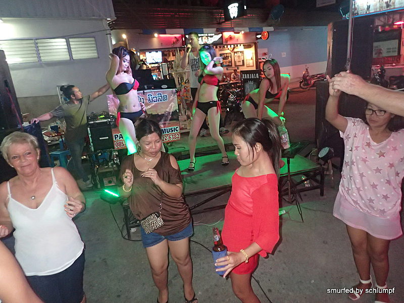 2014-11-23  Smurf Bar