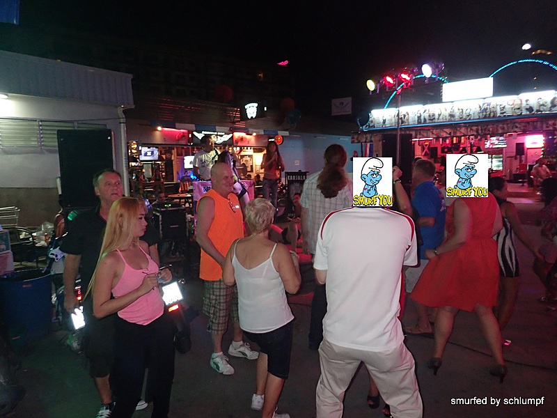 2014-11-23  Smurf Bar