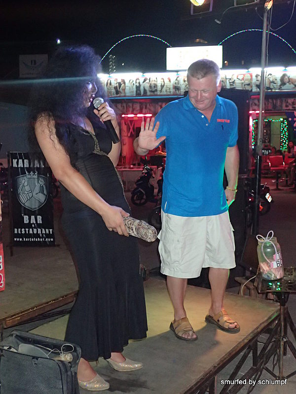 2014-11-23  Smurf Bar