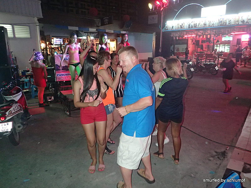 2014-11-23  Smurf Bar