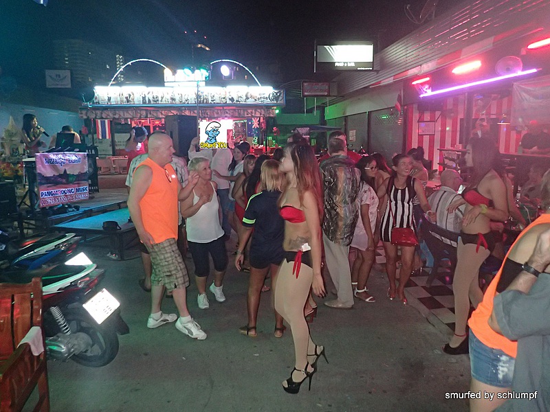 2014-11-23  Smurf Bar