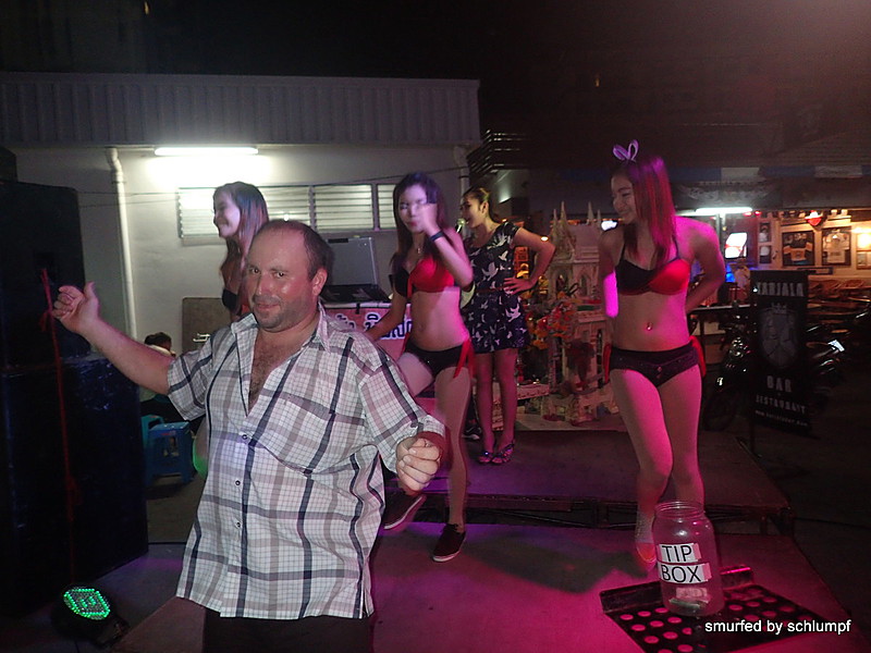 2014-11-23  Smurf Bar