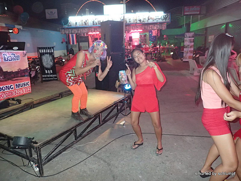 2014-11-23  Smurf Bar