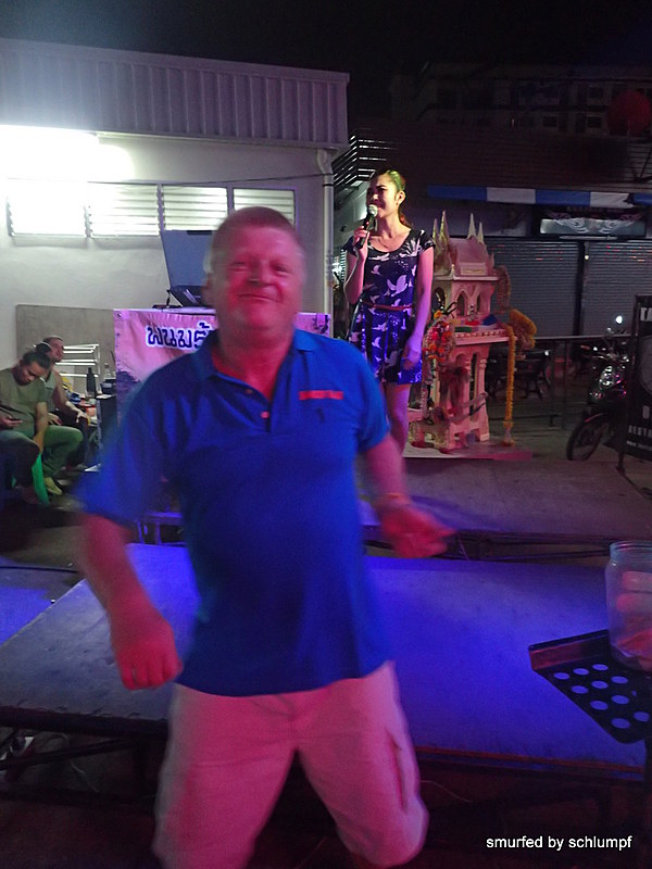 2014-11-23  Smurf Bar