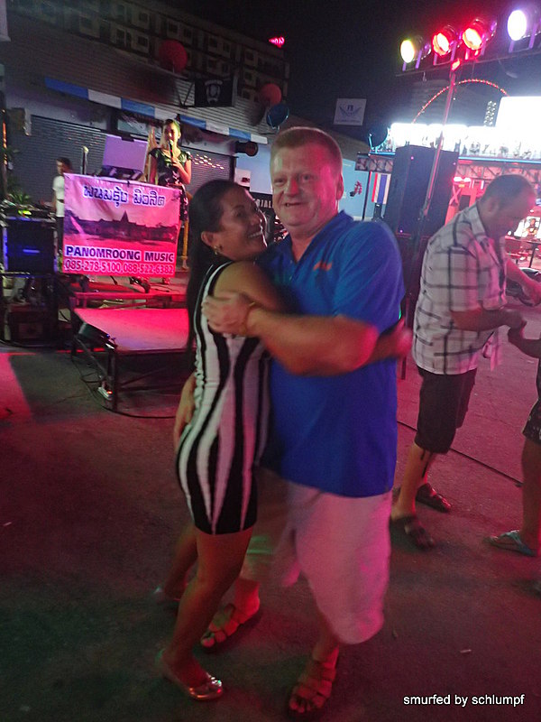 2014-11-23  Smurf Bar