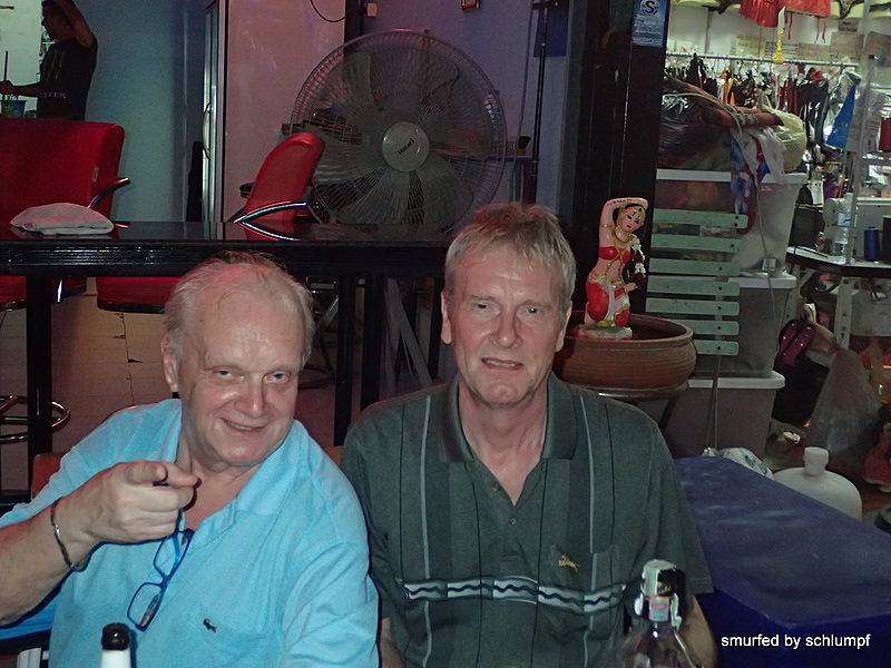 2014-11-26  Smurf Bar