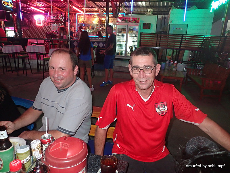 2014-11-26  Smurf Bar