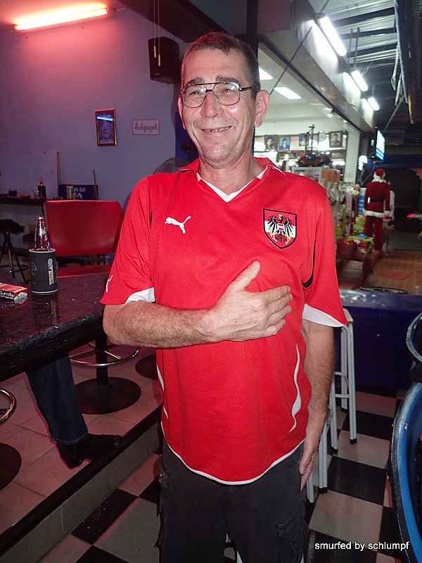 2014-11-26  Smurf Bar