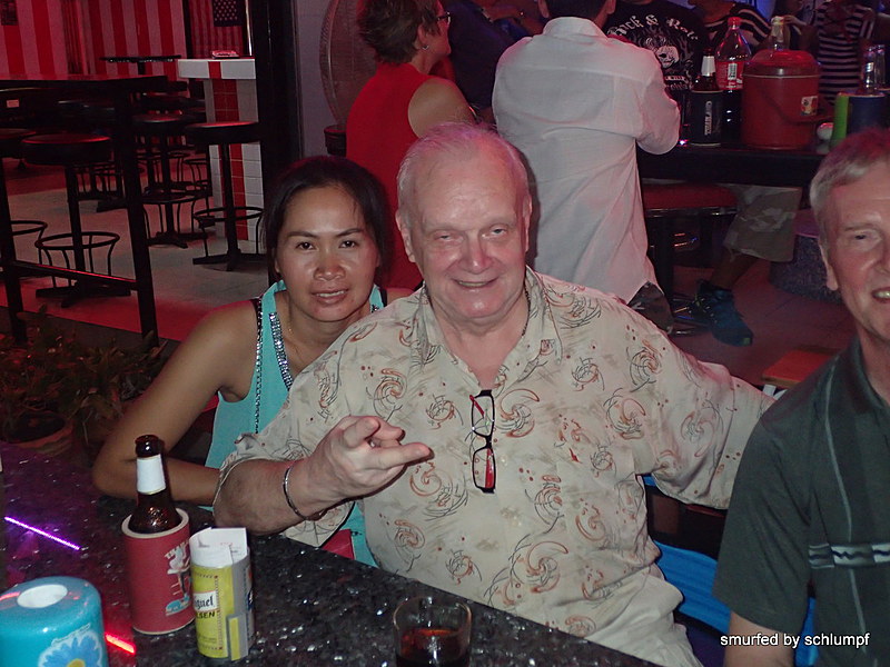2014-11-28  Smurf Bar