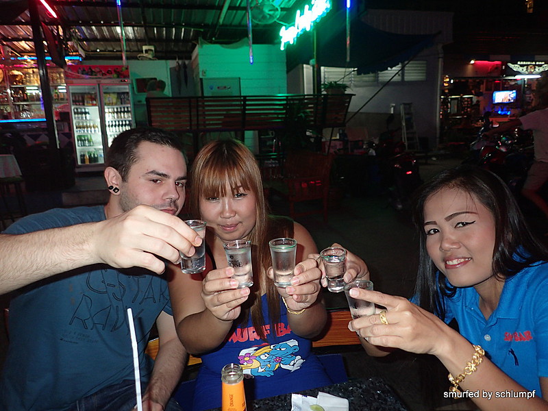 2014-11-28  Smurf Bar