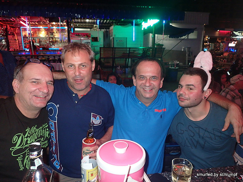 2014-11-28  Smurf Bar
