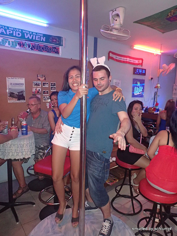 2014-11-28  Smurf Bar