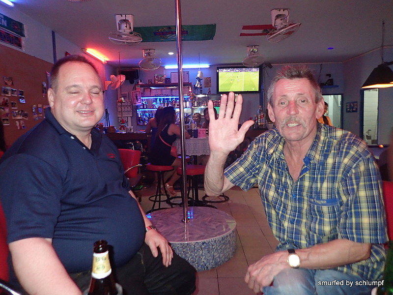 2014-11-28  Smurf Bar
