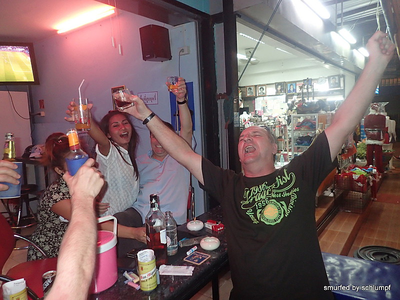2014-11-28  Smurf Bar