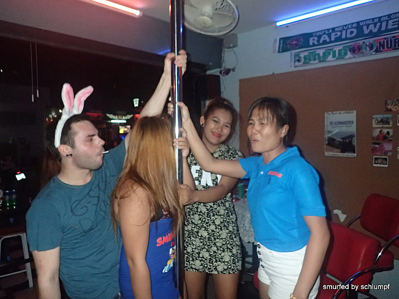 2014-11-28  Smurf Bar