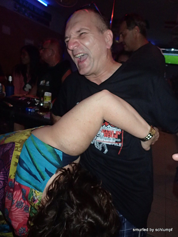 2014-11-30  Smurf Bar