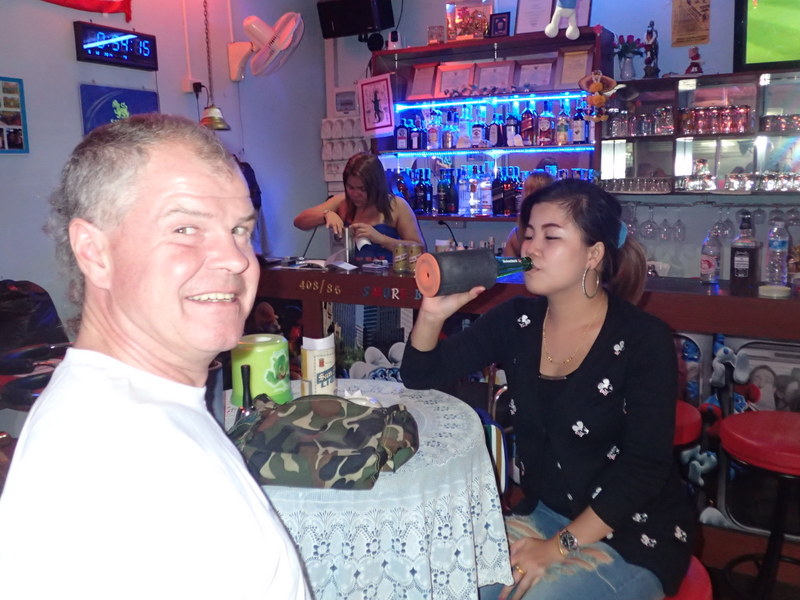 2014-12-05  Smurf Bar