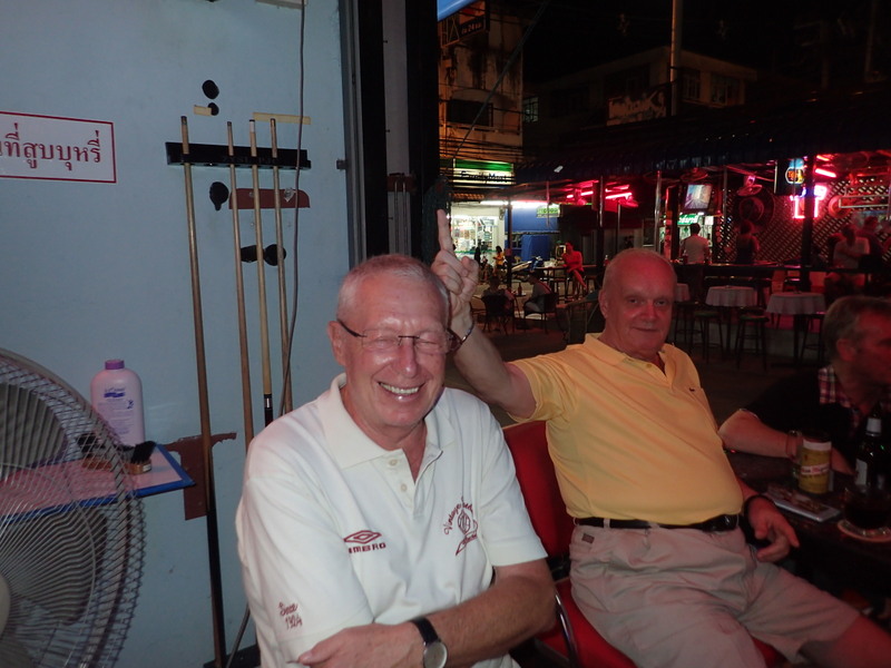 2014-12-05  Smurf Bar