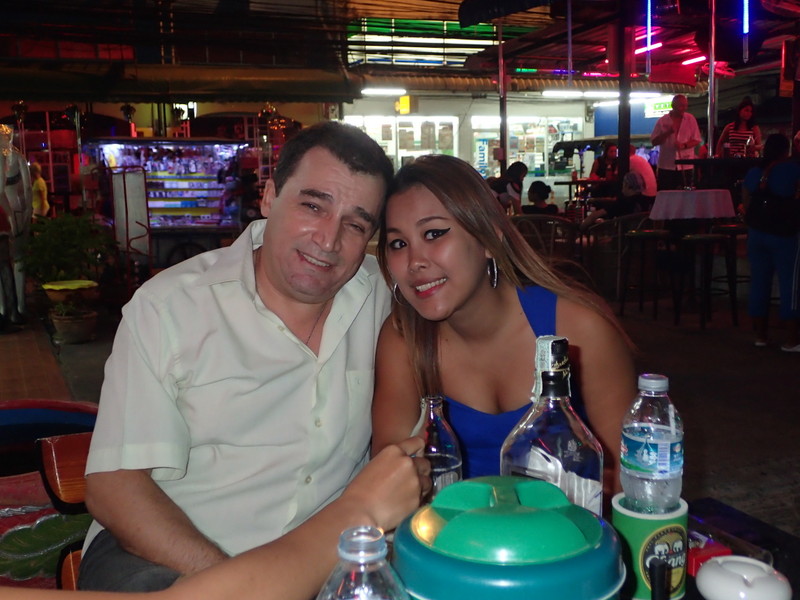 2014-12-06  Smurf Bar