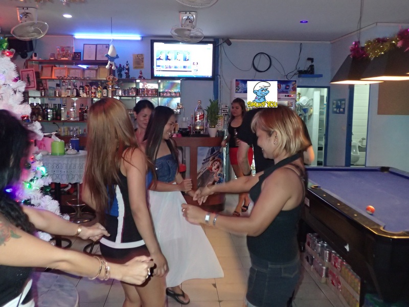 2014-12-06  Smurf Bar