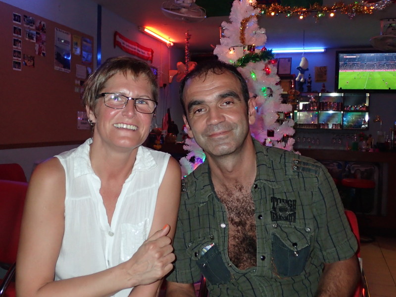2014-12-06  Smurf Bar