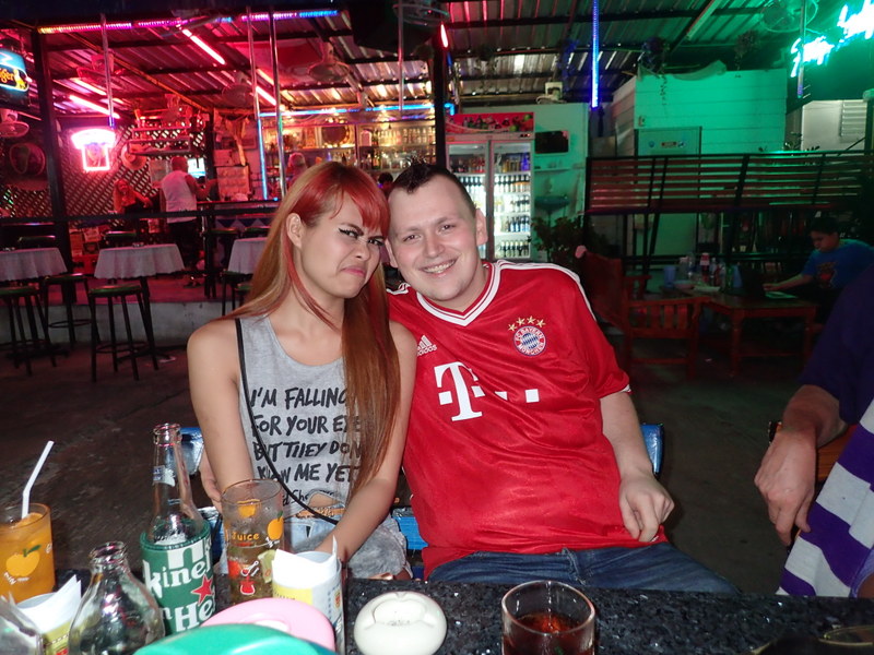 2014-12-06  Smurf Bar
