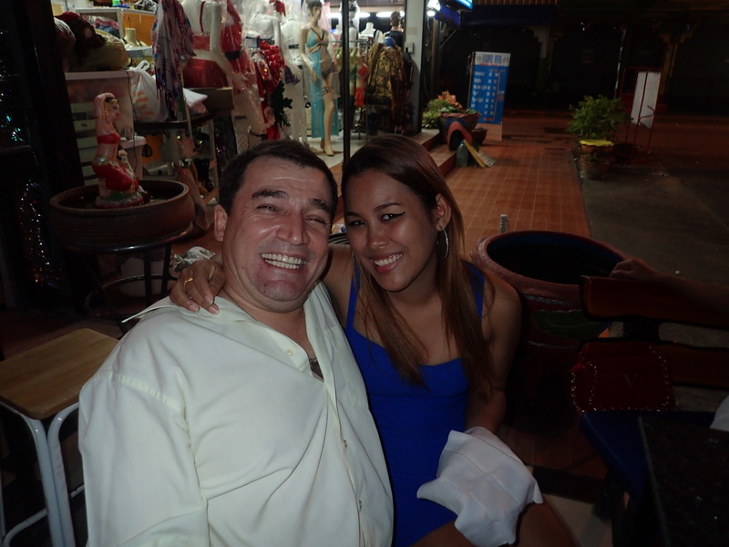 2014-12-06  Smurf Bar
