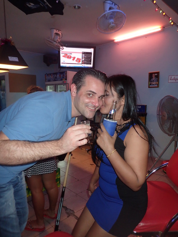 2014-12-06  Smurf Bar