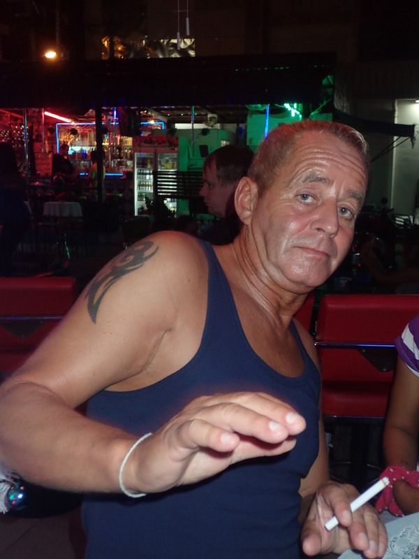 2014-12-07  Smurf Bar