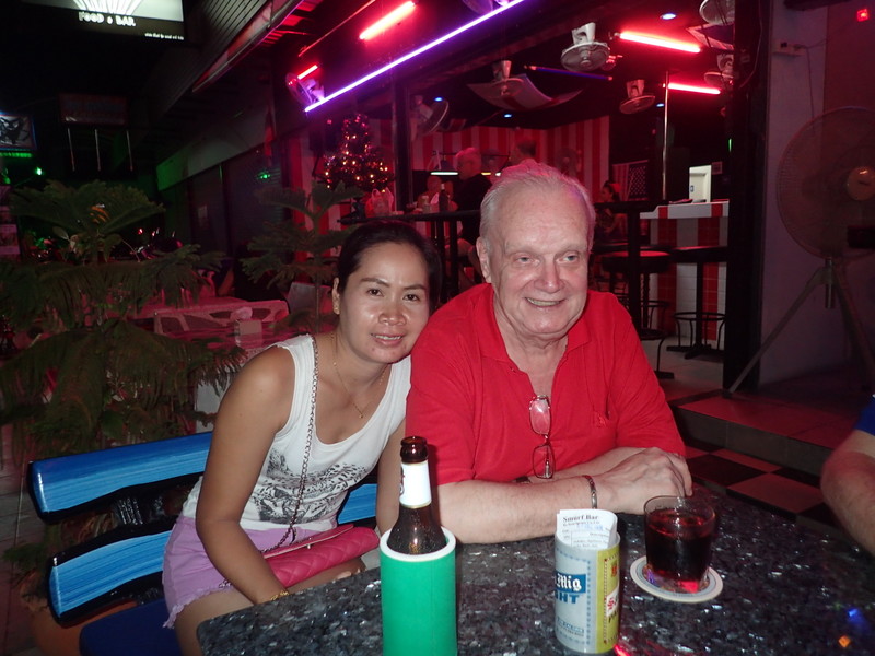 2014-12-07  Smurf Bar