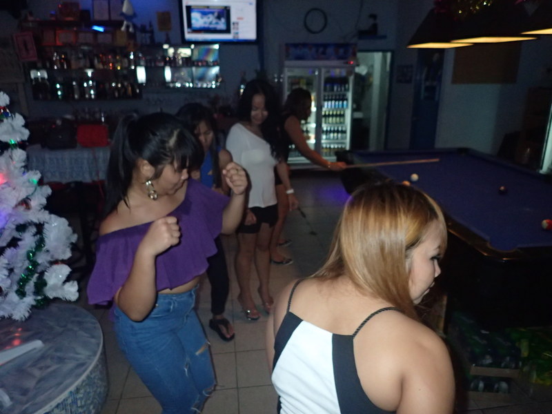 2014-12-07  Smurf Bar