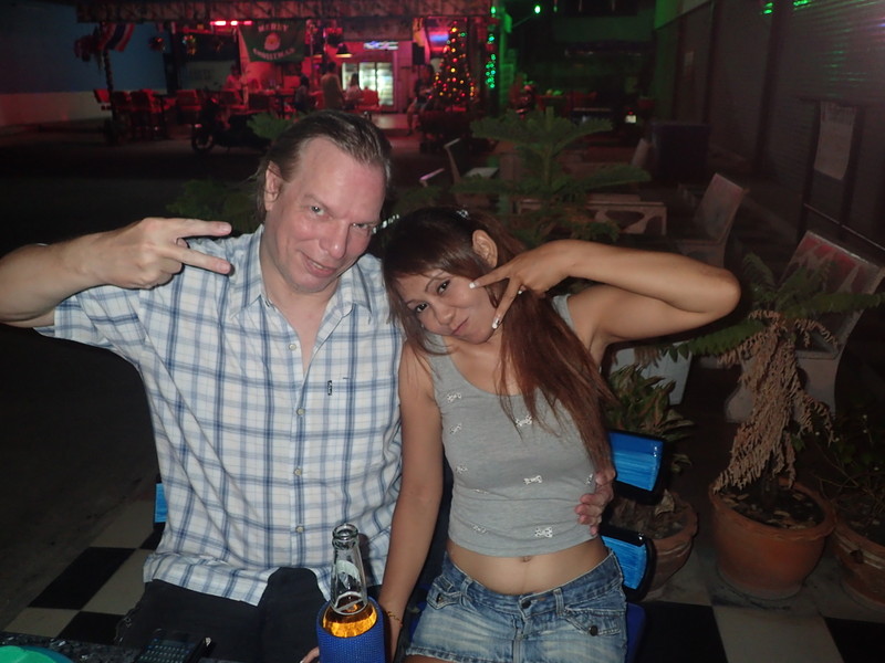 2014-12-07  Smurf Bar