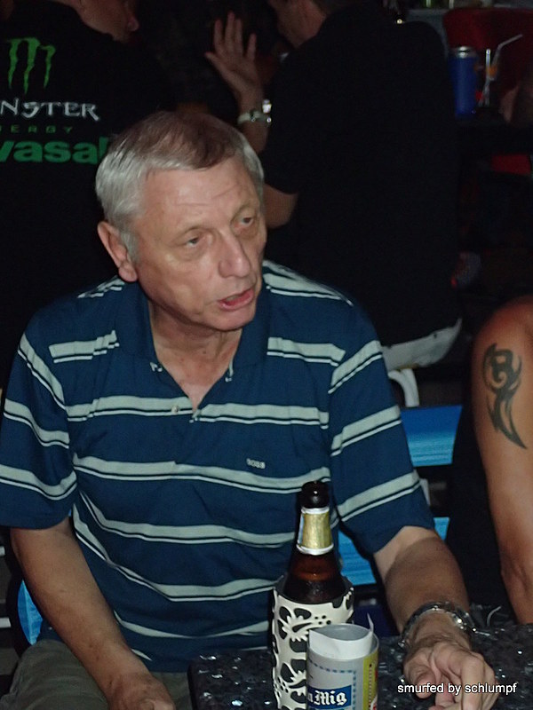2014-12-12  Smurf Bar