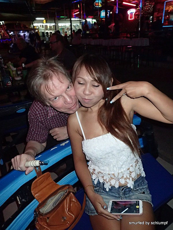 2014-12-13  Smurf Bar