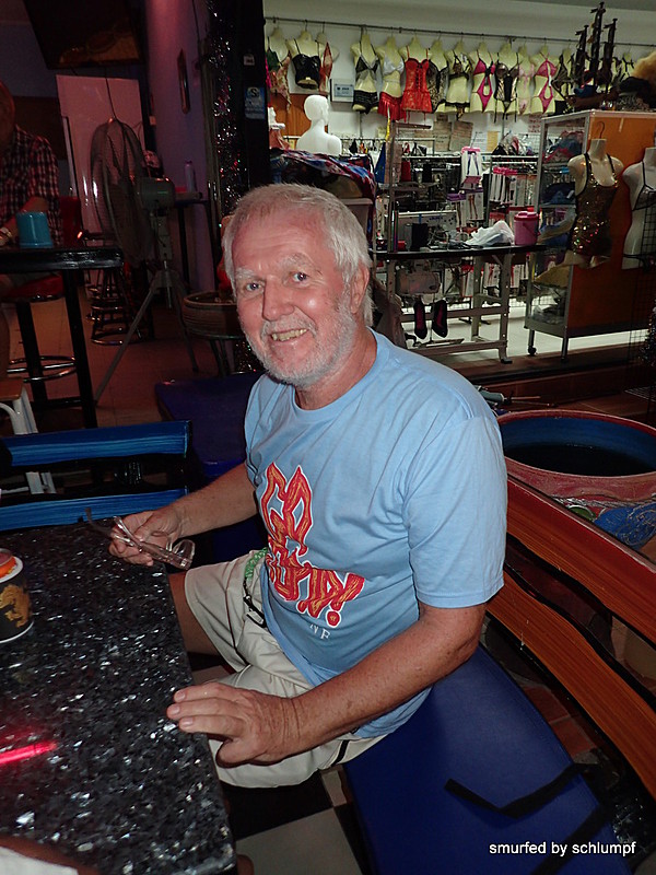 2014-12-16  Smurf Bar