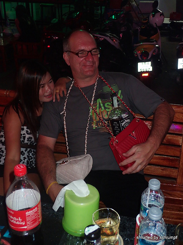 2014-12-16  Smurf Bar