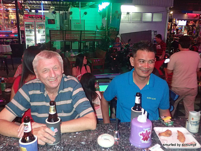 2014-12-16  Smurf Bar